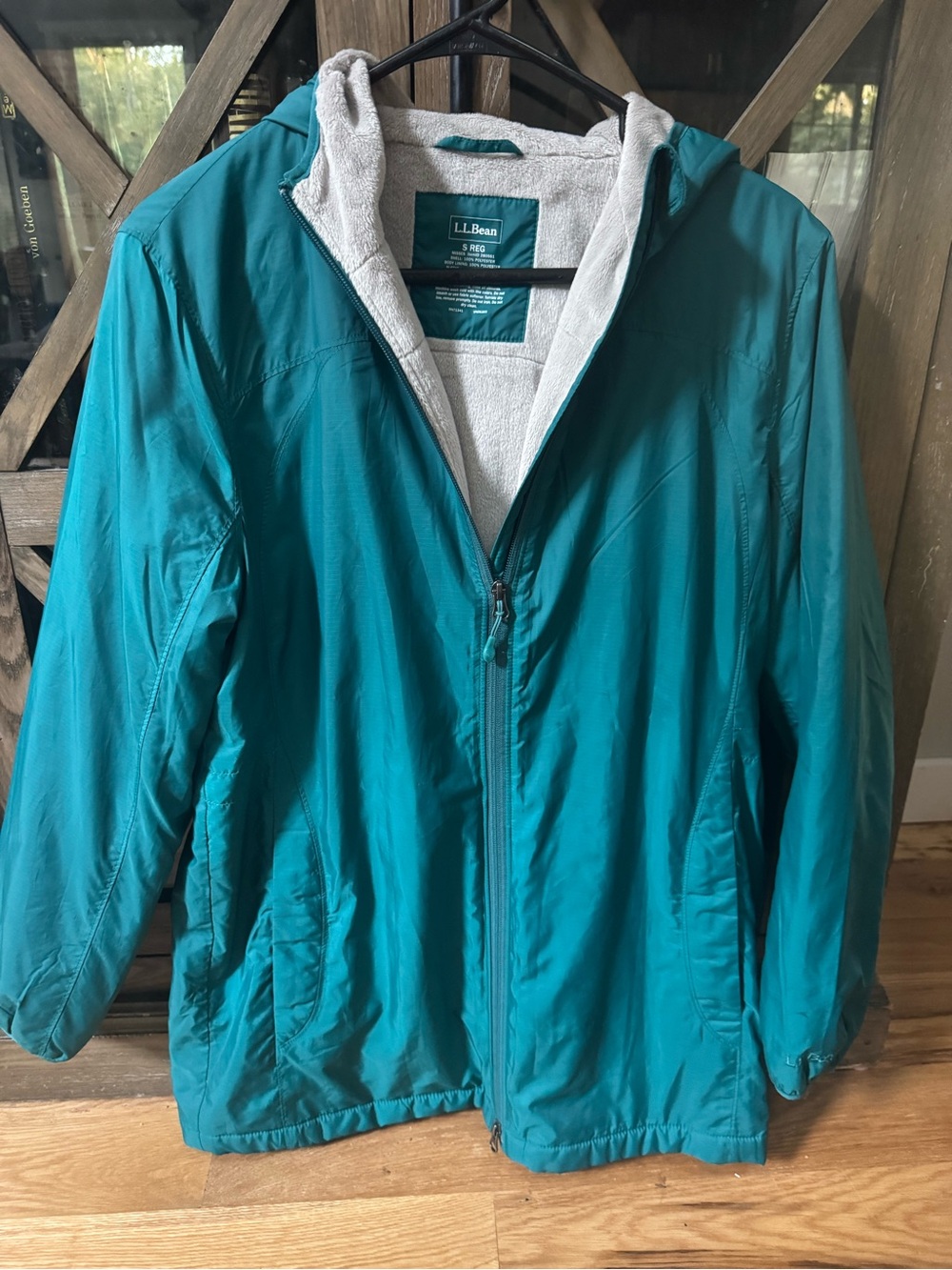 L.L. Bean Women's Teal Hooded lined Jacket sz small